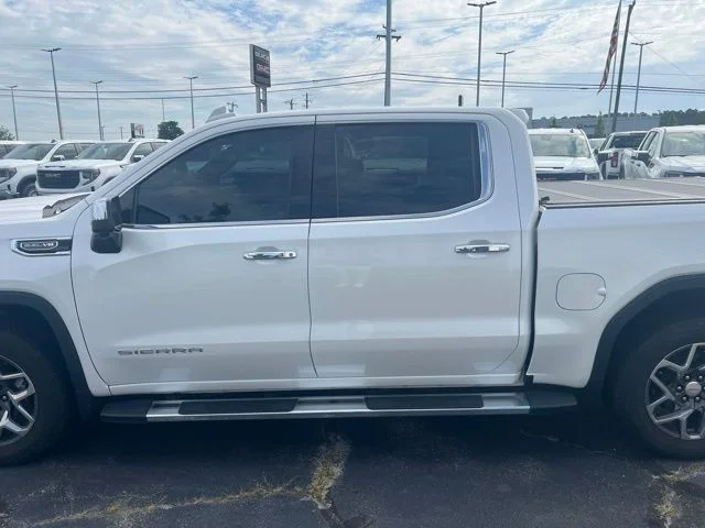 Used 2022 White GMC SLT image 9