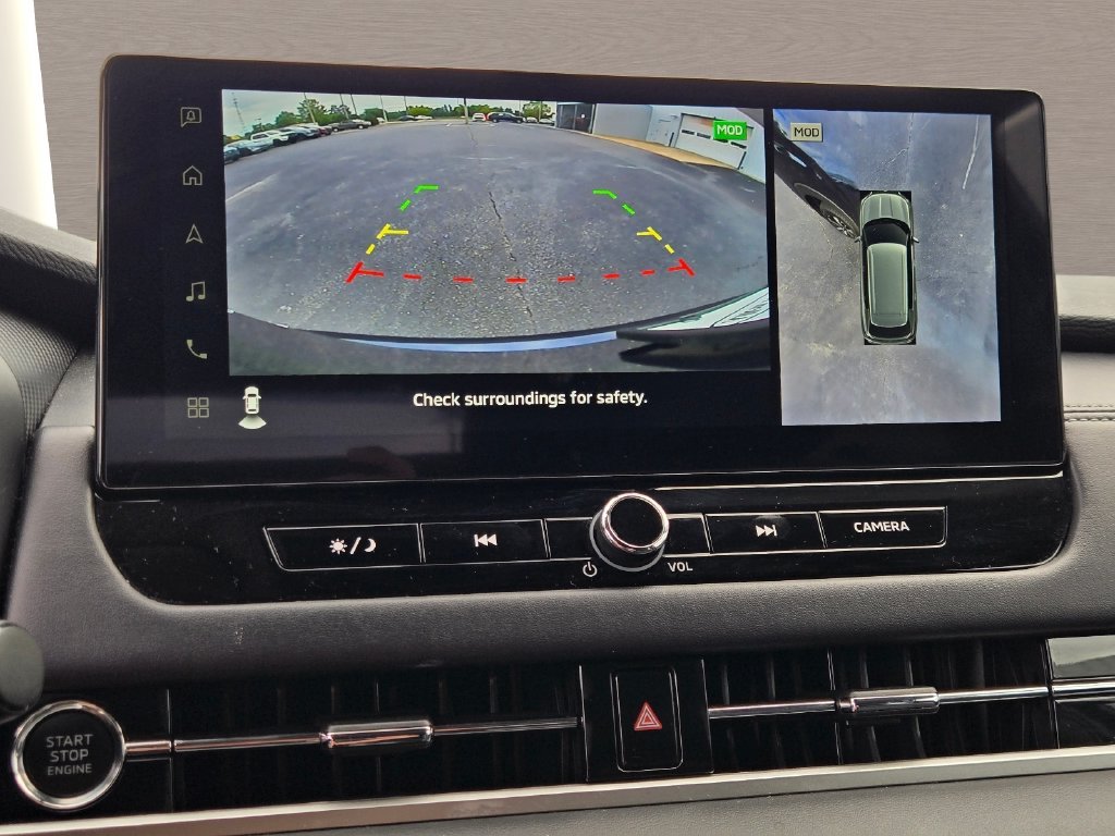 Used 2025 Blue Mitsubishi SE image 29