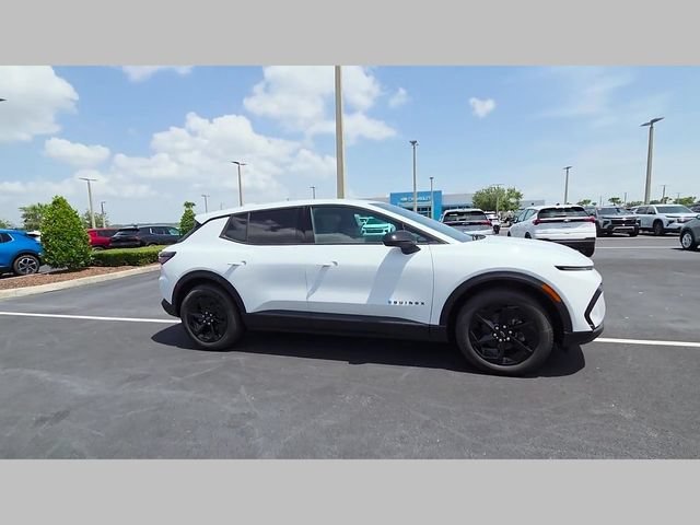 New 2026 Summit White Chevrolet LT image 19