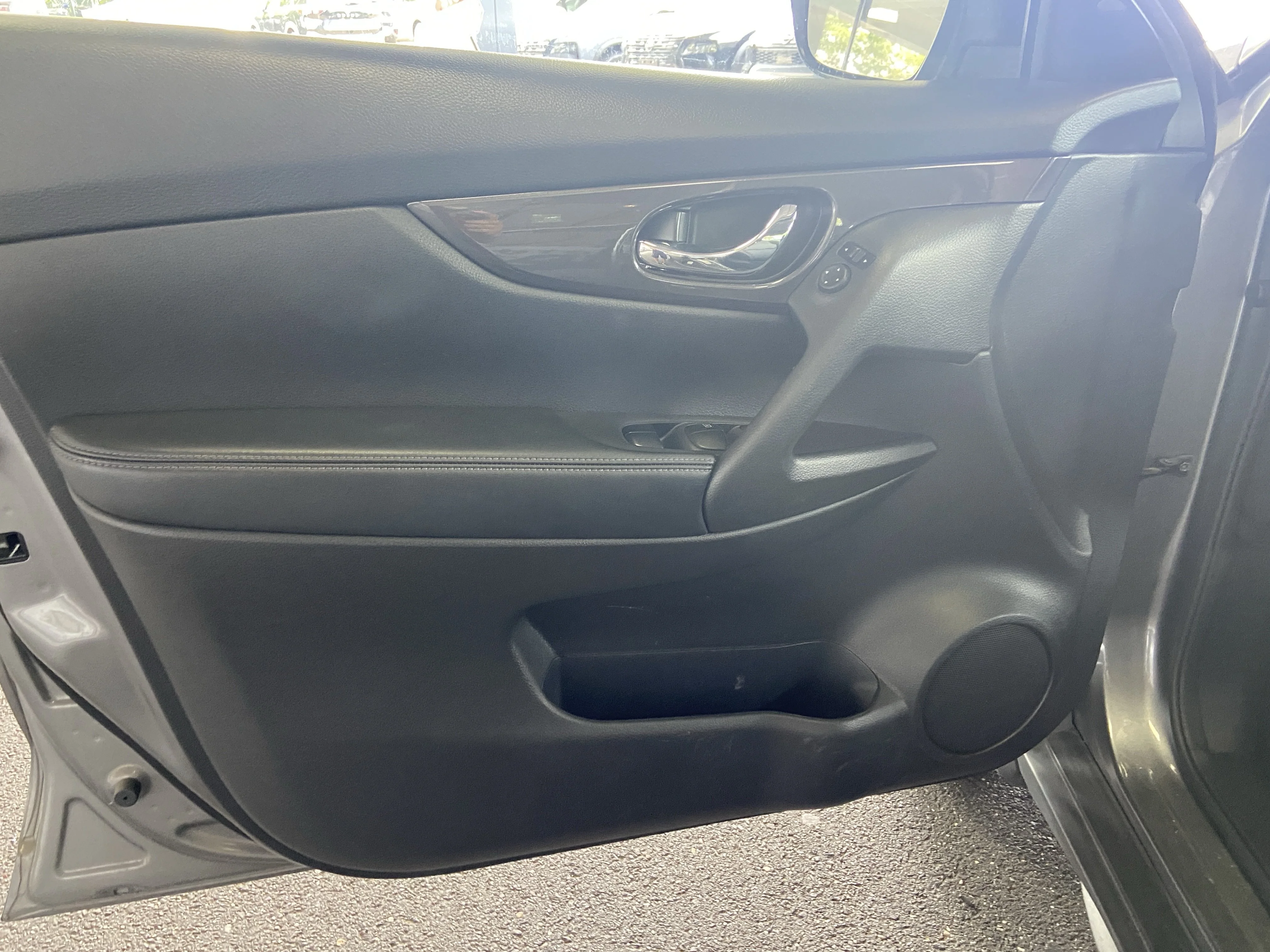 Used 2019 Gun Metallic Nissan SV image 25