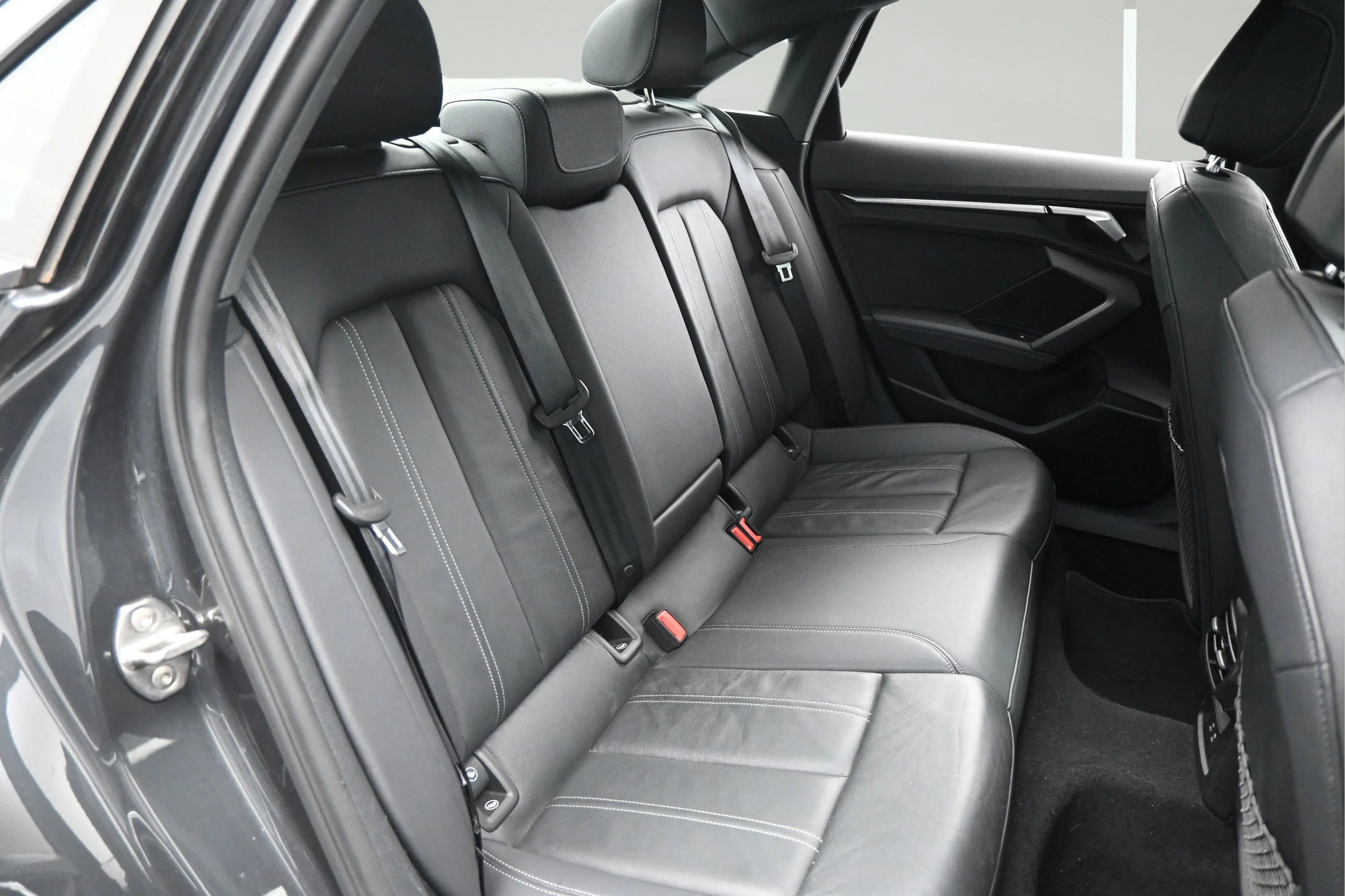 Used 2023 Manhattan Gray Metallic Audi Premium image 13