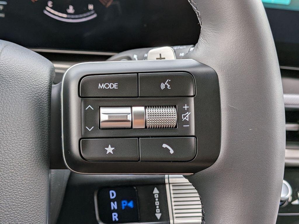 New 2026 White Hyundai SE AWD image 17
