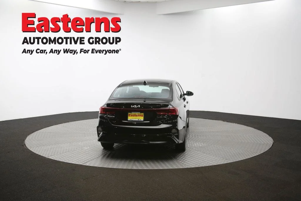 Used 2023 Black Kia LXS image 35