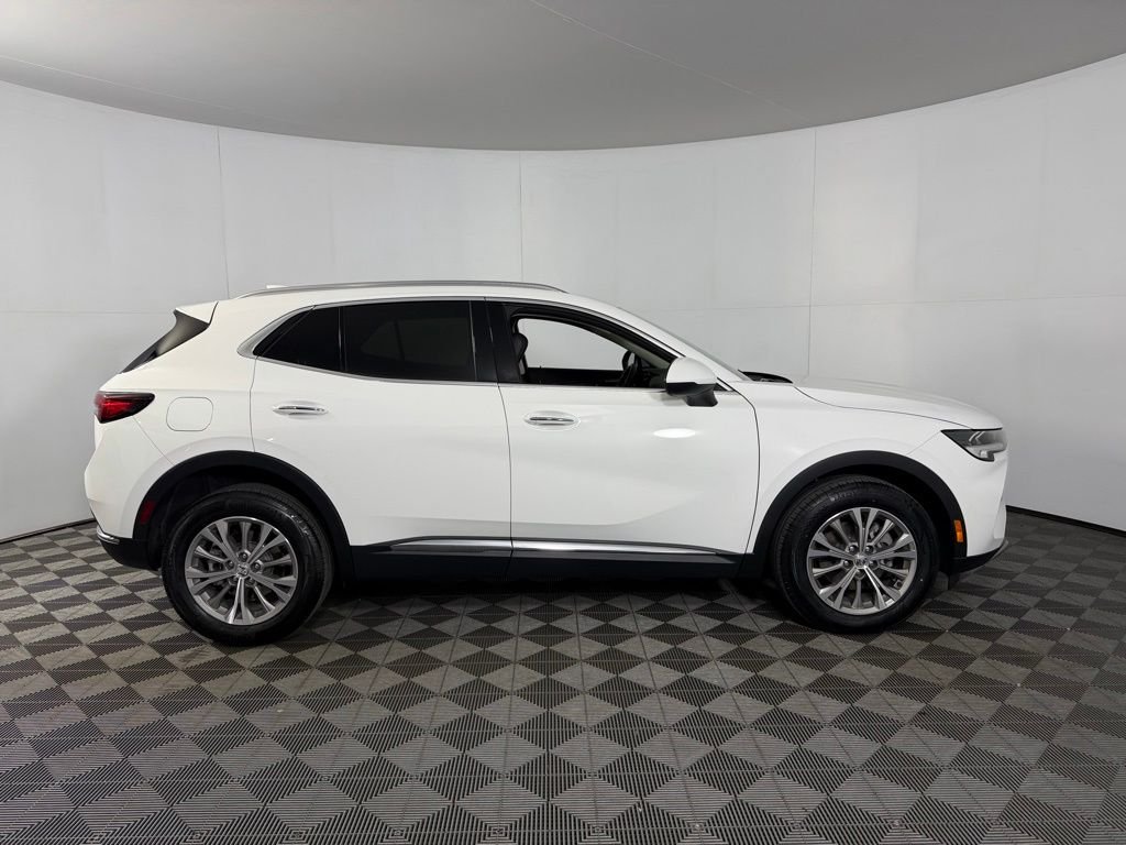 Used 2023 White Buick Preferred image 5