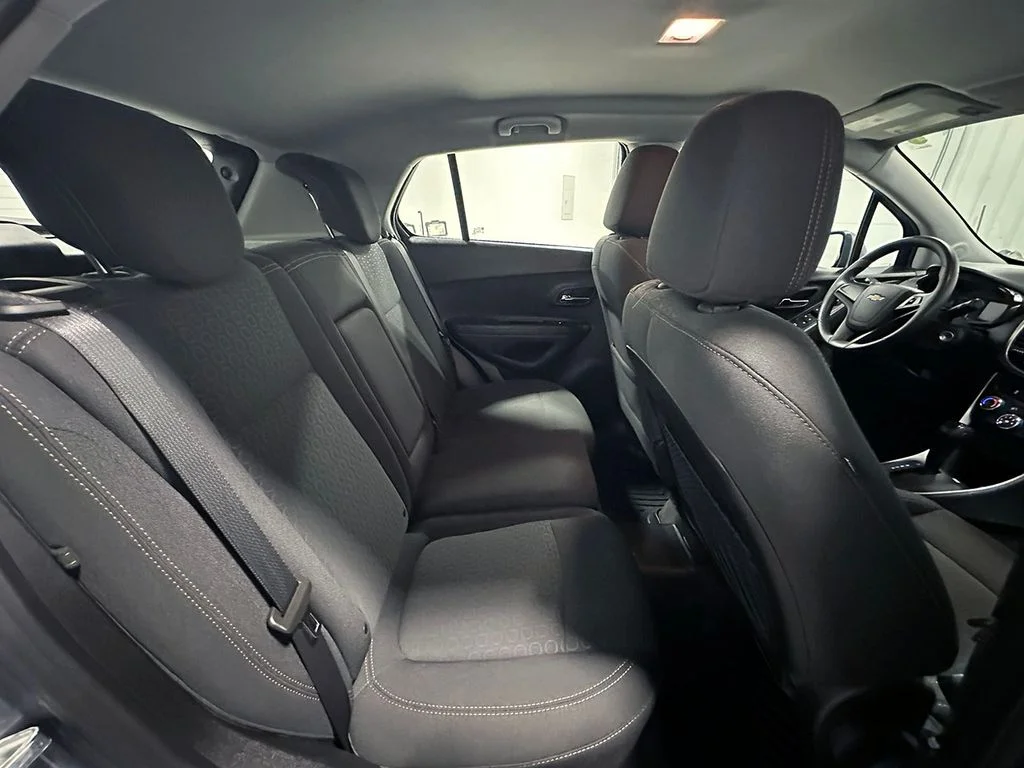 Used 2020 Gray Chevrolet LS image 21