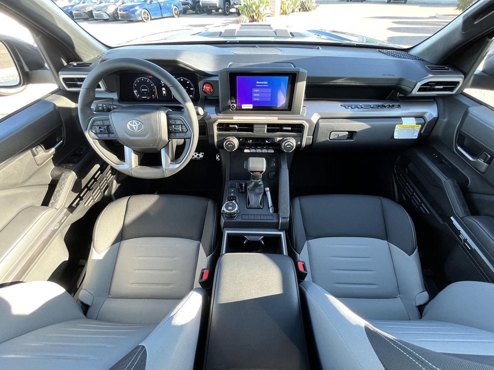 2025 Toyota Tacoma TRD Sport - Photo 16