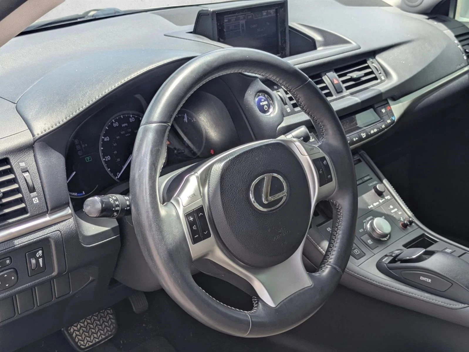 Used 2013 Silver Lining Metallic Lexus Hybrid image 9