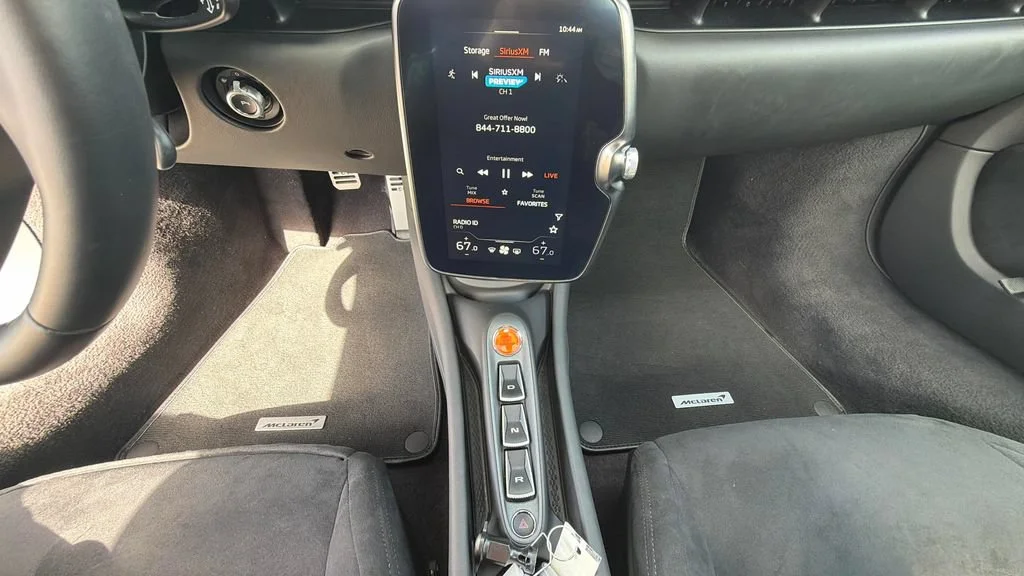 Used 2026  McLaren Spider image 21