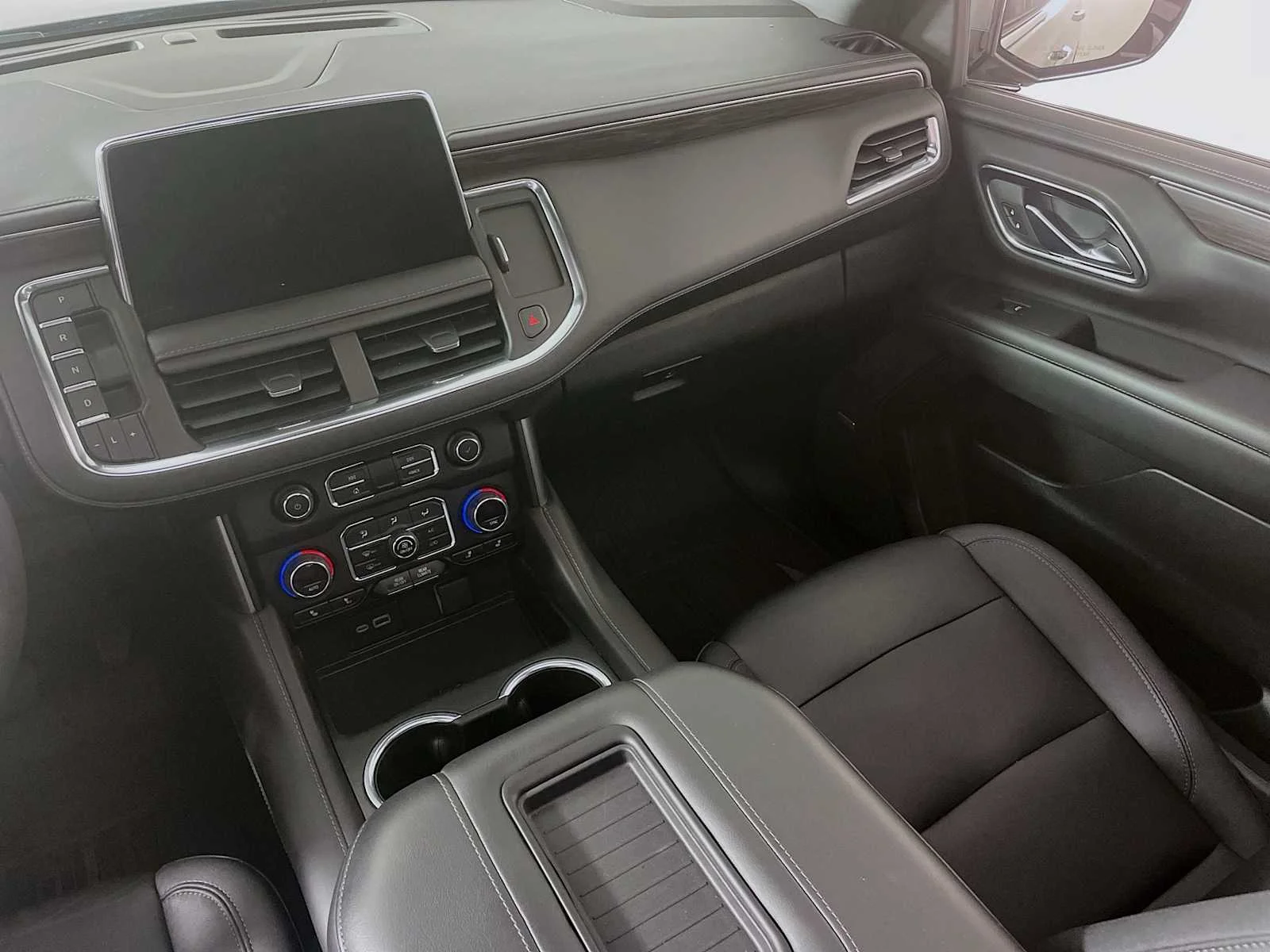 Used 2023 Silver Sage Metallic Chevrolet LT image 23