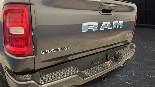 New 2026 Granite Crystal Metallic Clear-Coat Exterior Paint RAM Big Horn/Lone Star image 40
