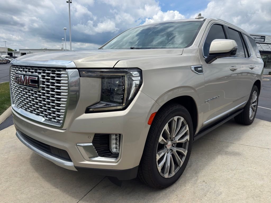 Used 2021 Pearl Beige Metallic GMC Denali image 3