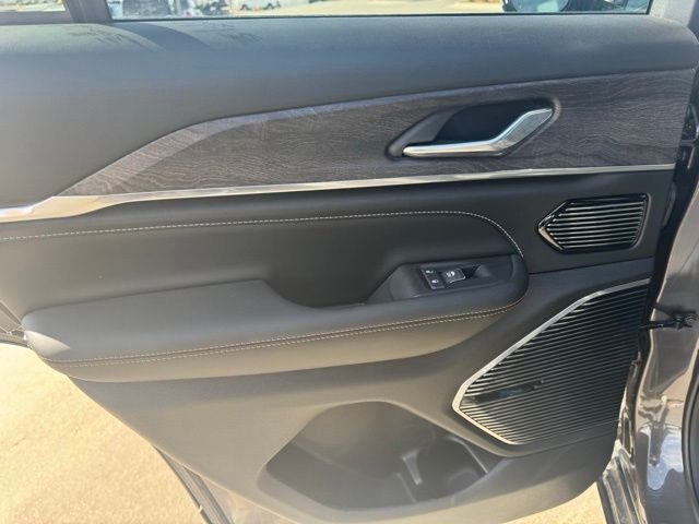 2025 Jeep Grand Cherokee Overland 4xe - Photo 17