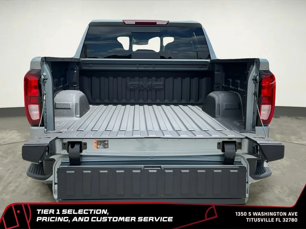 New 2026 Sterling Metallic GMC Elevation image 15