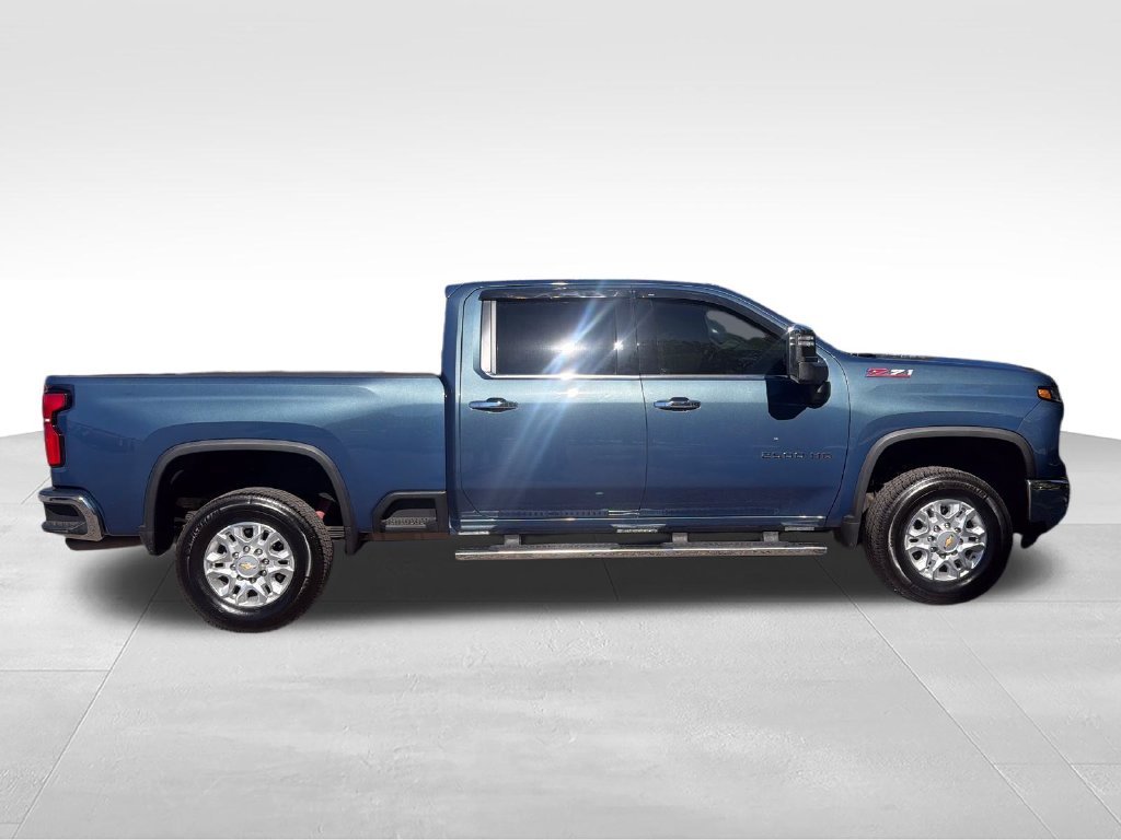 Used 2025 Blue Chevrolet LTZ image 6