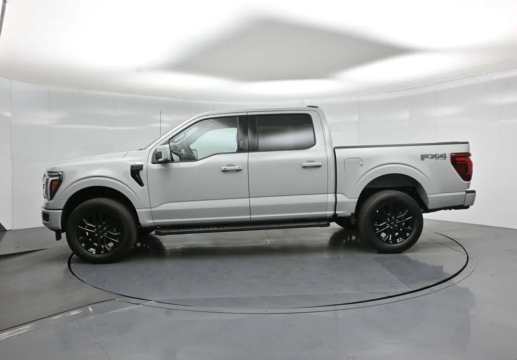 New 2026 Avalanche Ford Lariat image 28