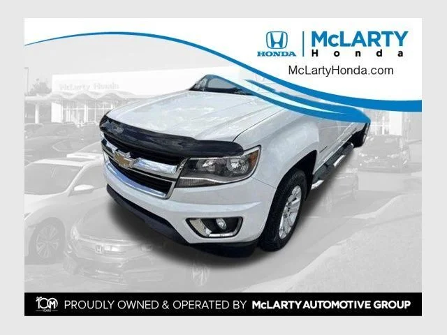 Used 2017 Summit White CHEVROLET LT image 1