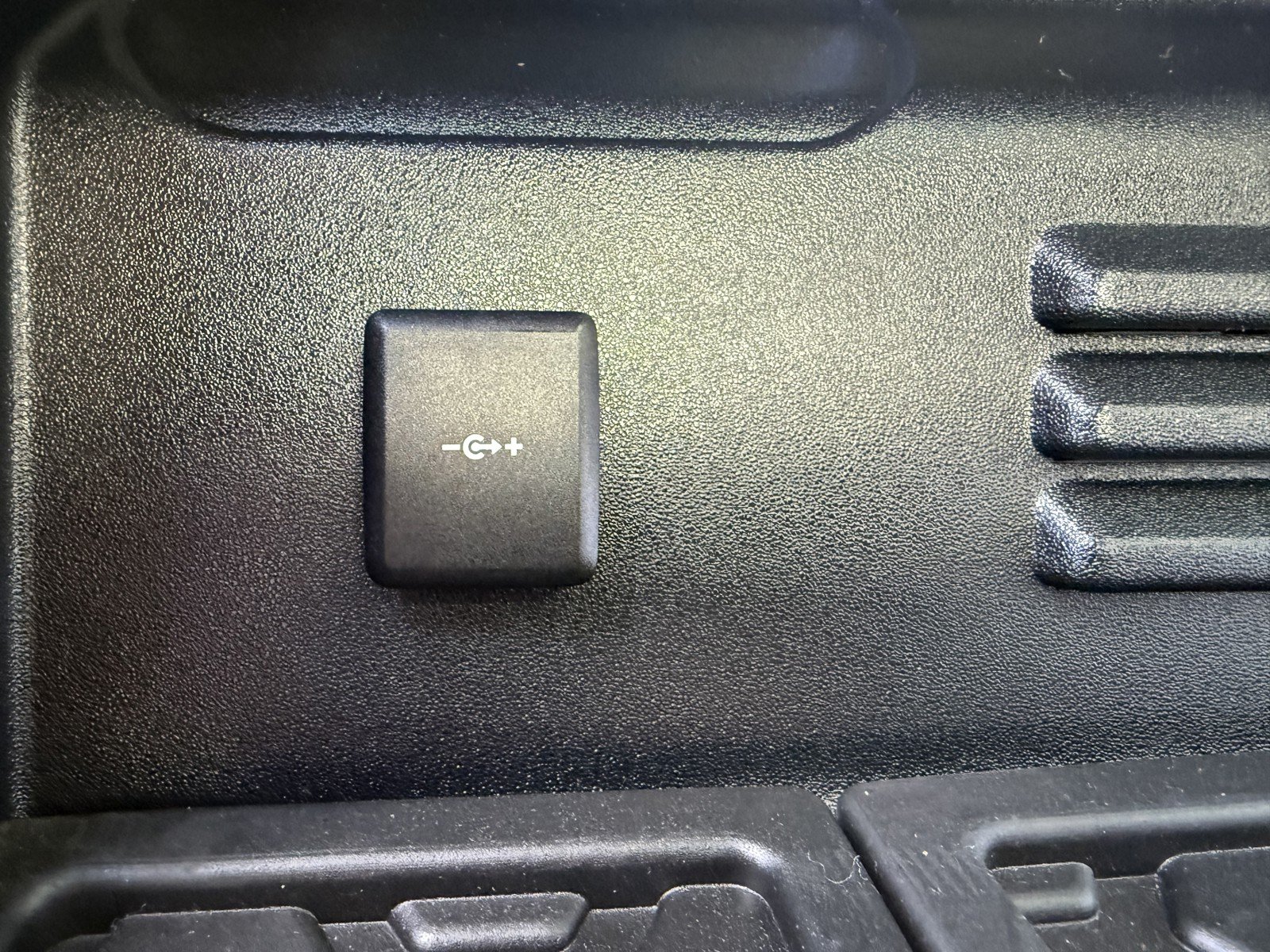 2023 Land Rover Defender X - Photo 26