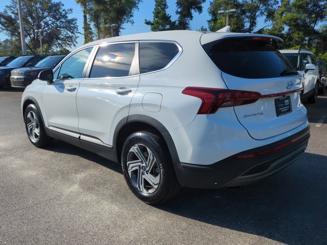 Used 2023 White Hyundai SE image 7