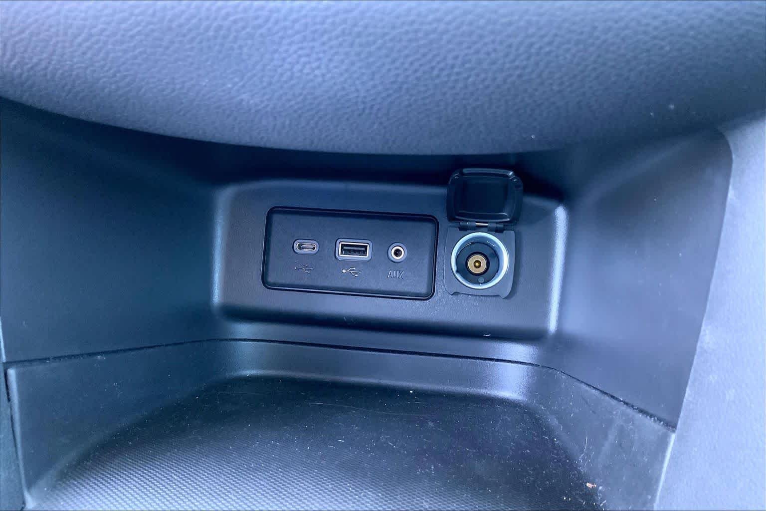 Used 2024 Lakeshore Blue Metallic Chevrolet LT image 31