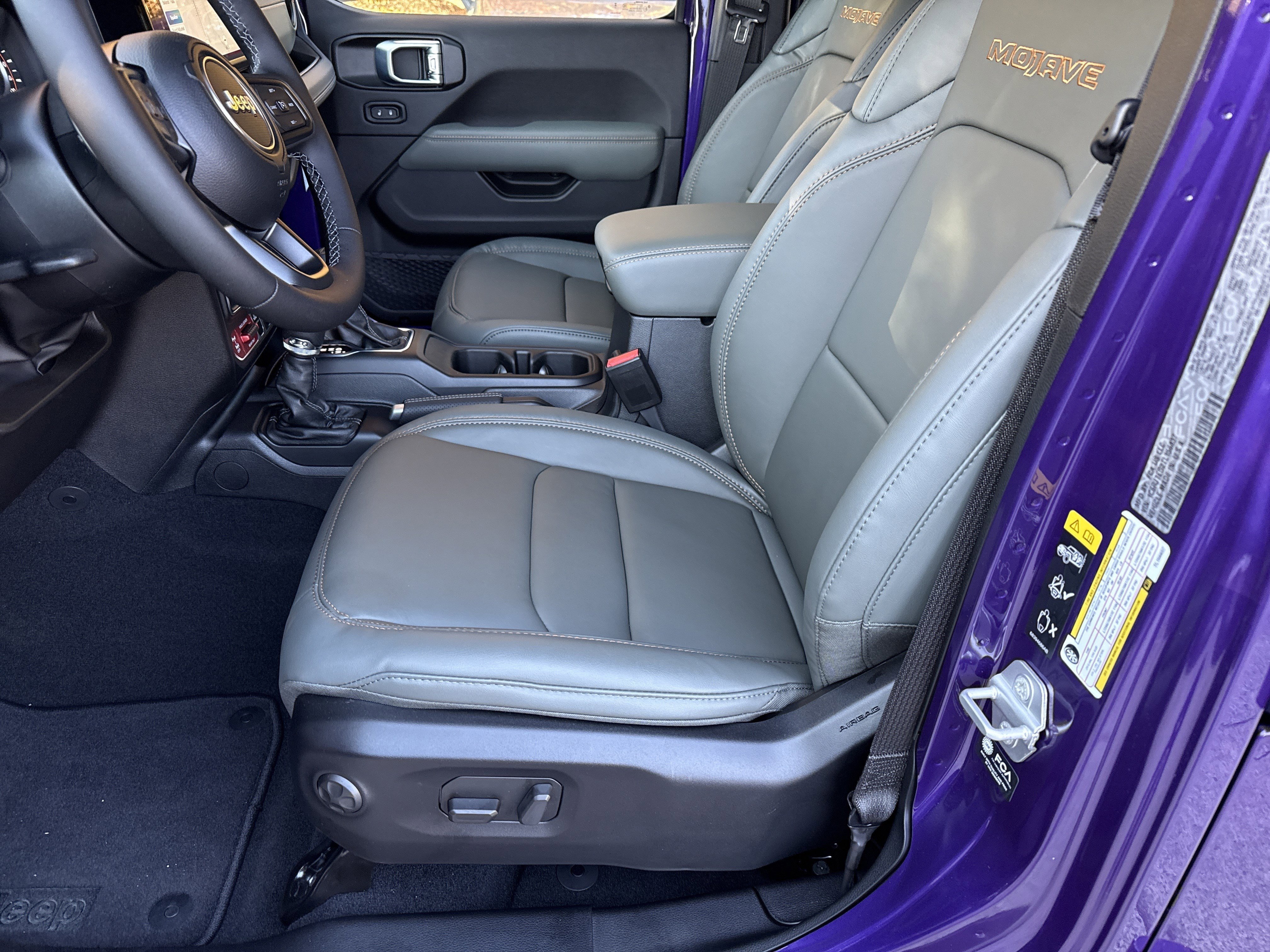 New 2026 Reign Jeep Mojave X image 9