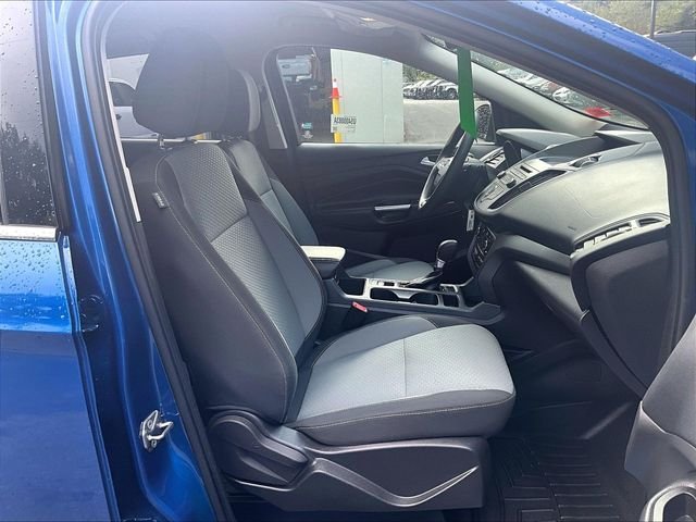 Used 2017 Blue Ford SE image 7