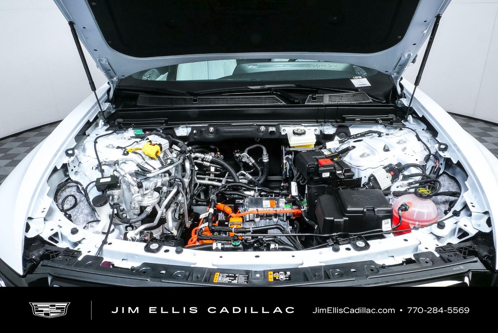 New 2027 Vibrant White Tricoat Cadillac Sport image 34