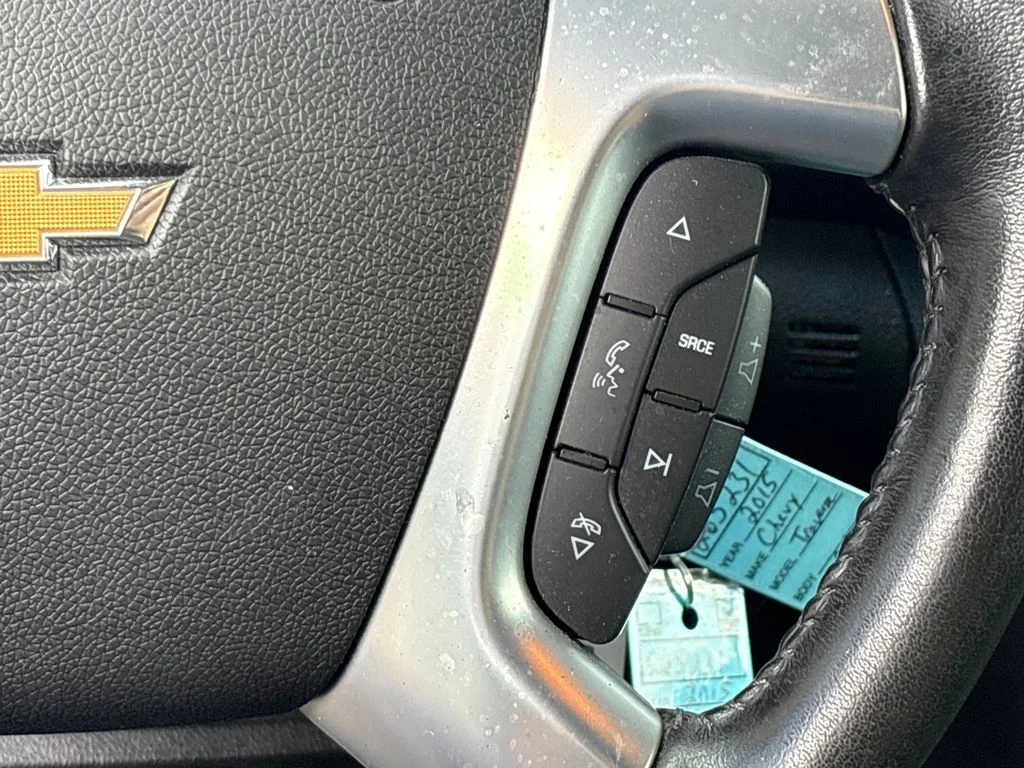 Used 2015 Red Chevrolet 2LT image 20