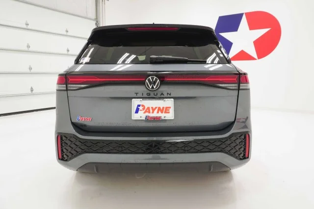 New 2026 Platinum Gray Metallic Volkswagen 2.0T SE R-Line Black image 6
