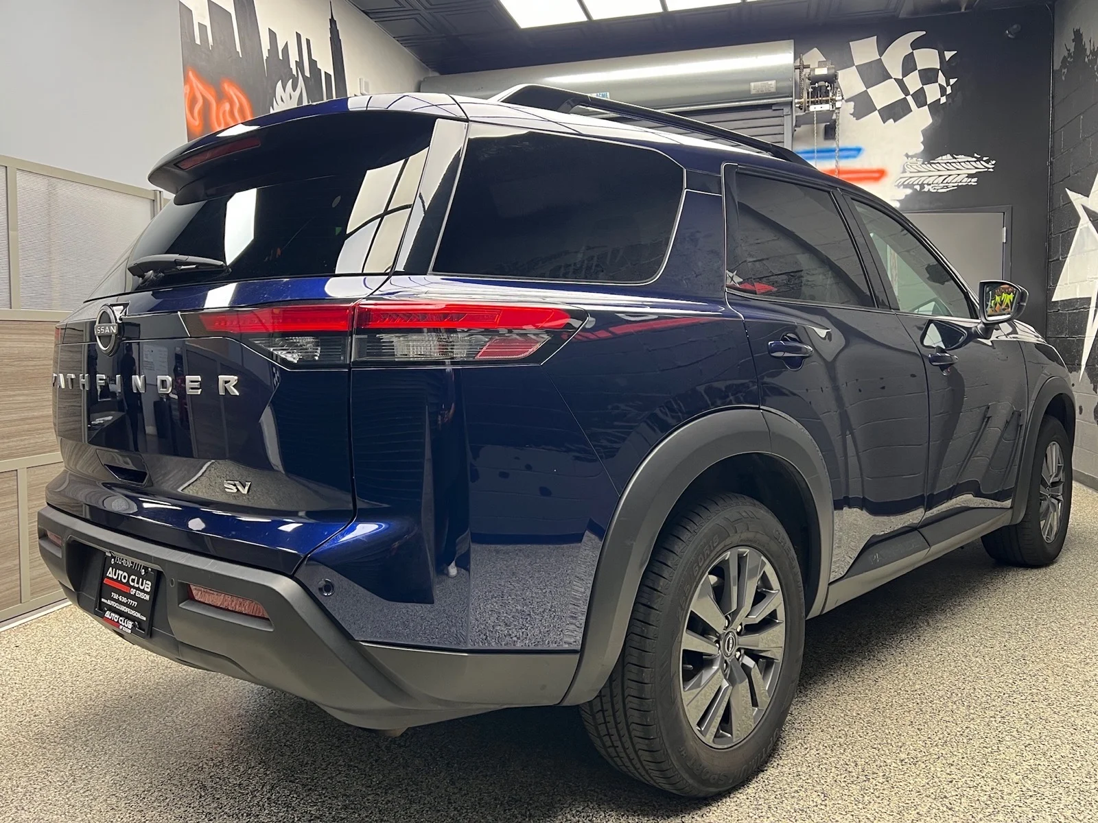 2024 Nissan Pathfinder SV - Photo 6