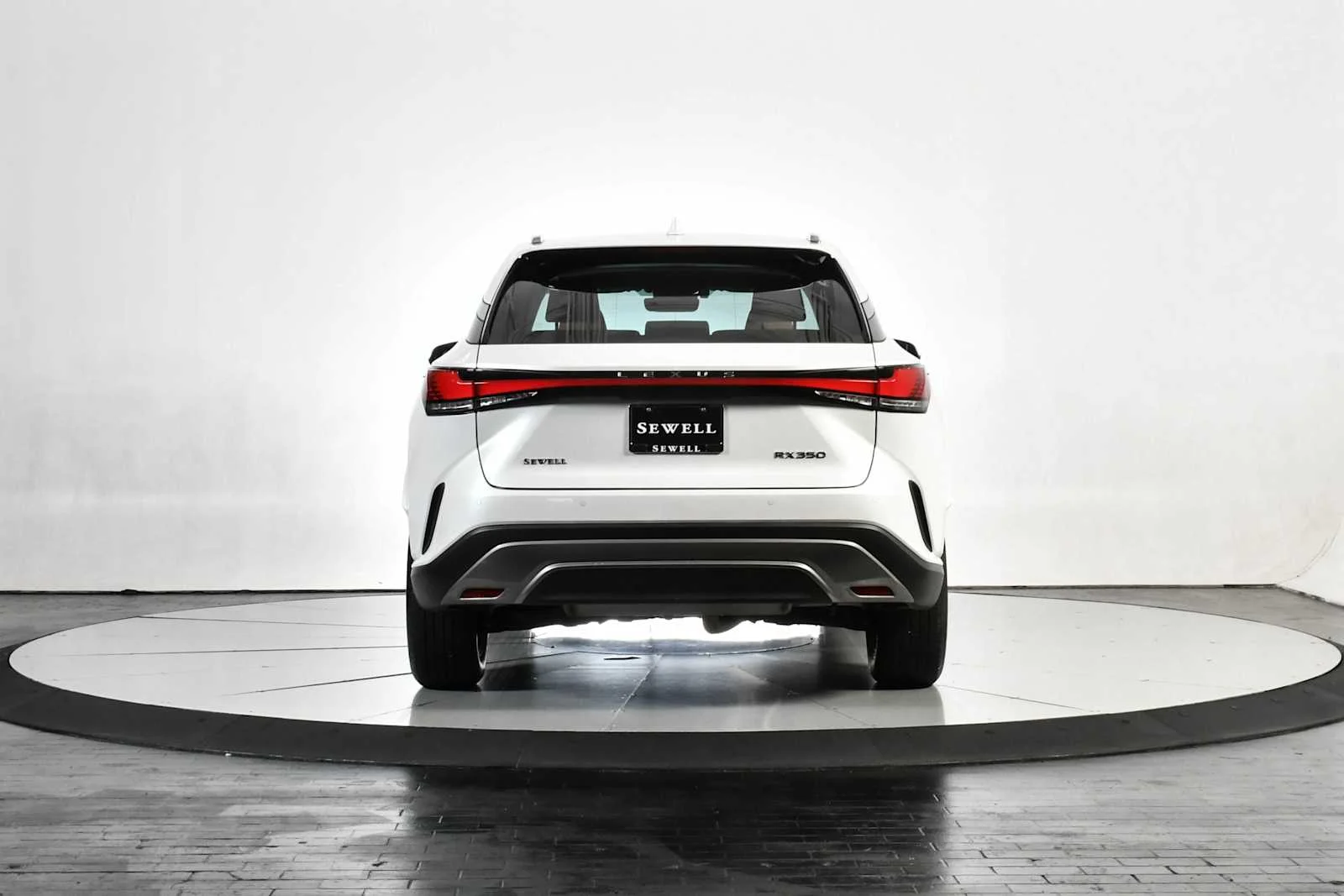 Used 2025 Eminent White Pearl Lexus Premium image 5