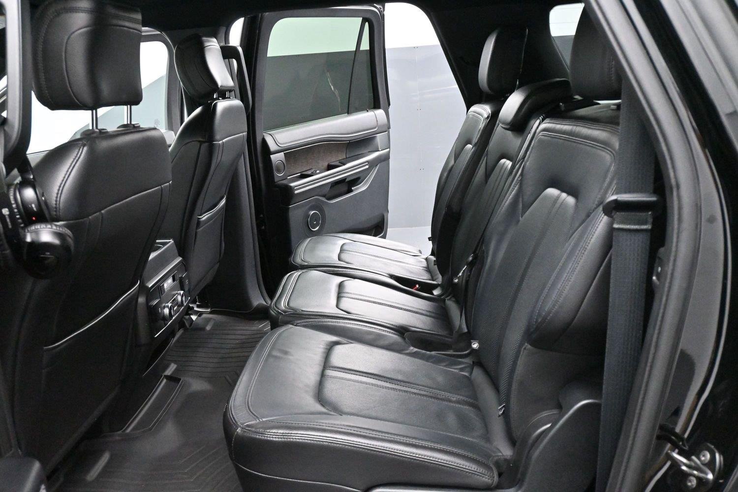 Used 2018 Shadow Black Ford Limited image 33