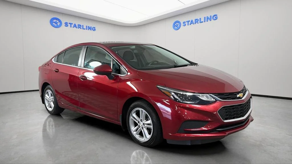 Used 2017 CAJUN RED TINTCOAT Chevrolet LT image 14