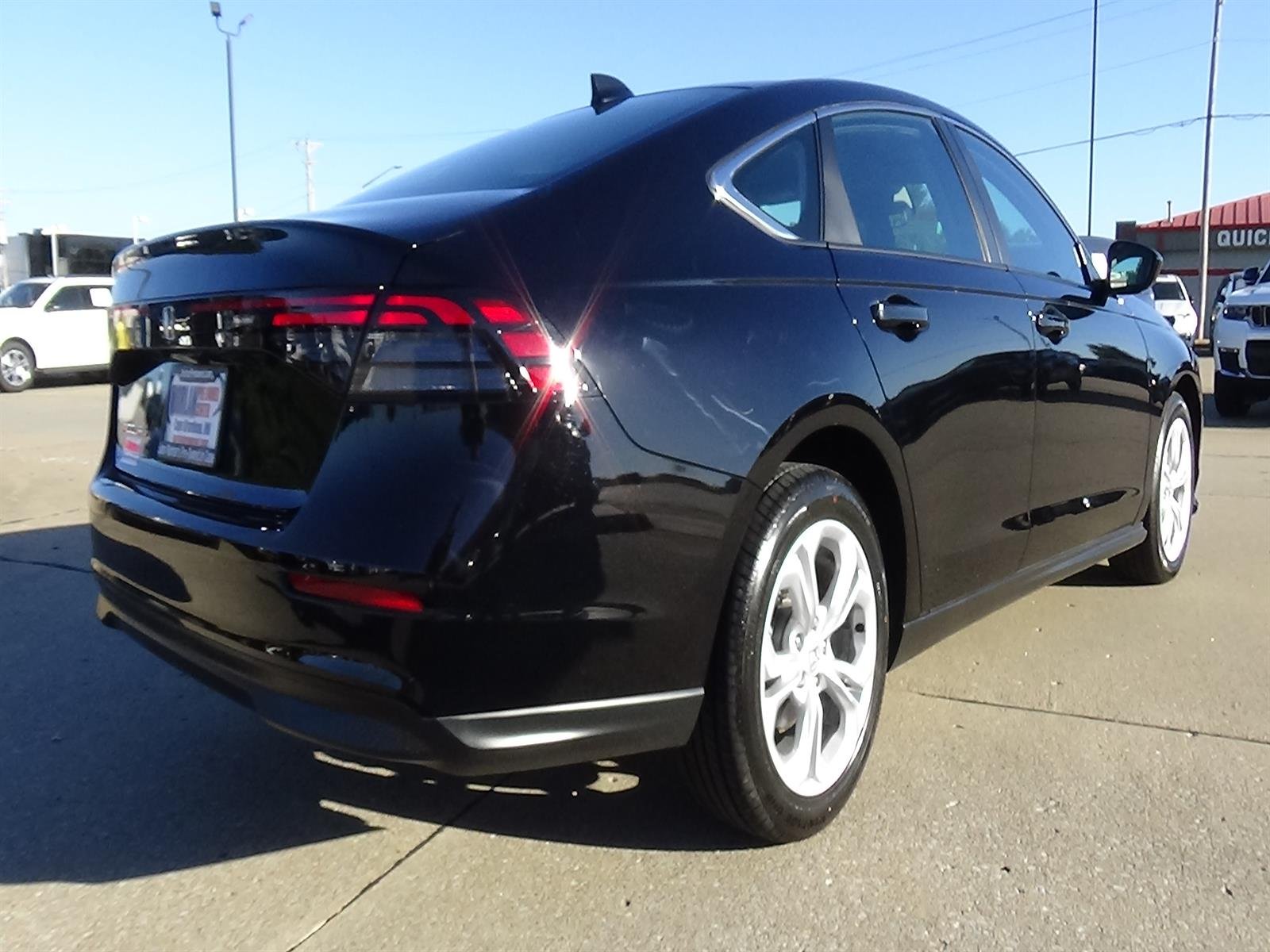Used 2025 Crystal Black Pearl (bk) Honda LX image 6