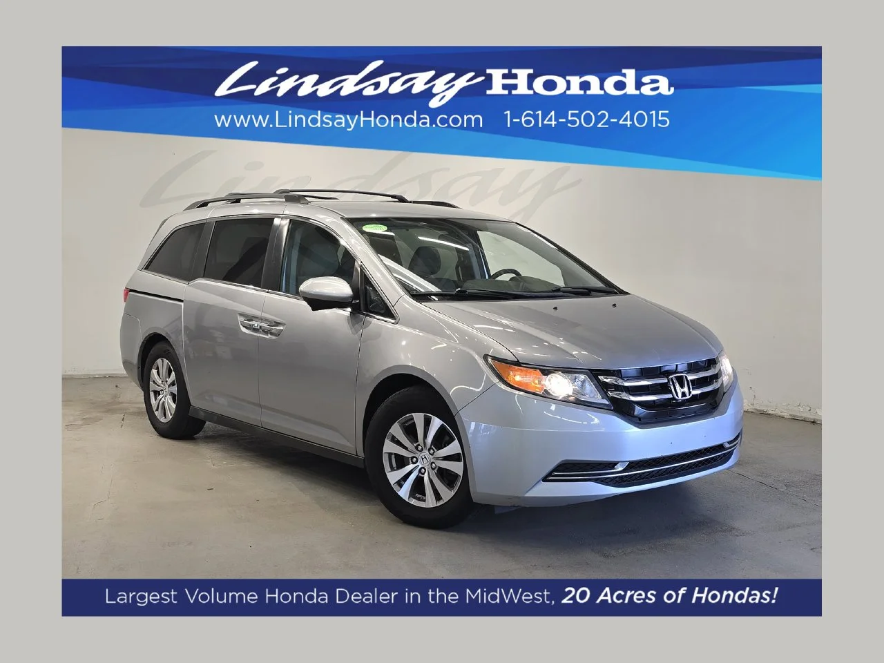 Used 2017 Lunar Silver Metallic Honda SE image 1