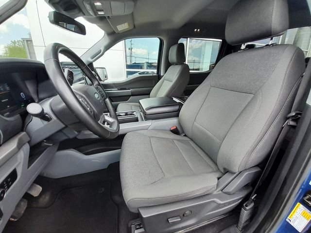 Used 2024 Blue Ford XLT image 37