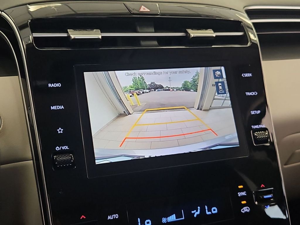Used 2024 Silver Hyundai SEL image 19