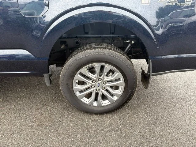 Used 2025 Antimatter Blue Metallic Ford Lariat image 14