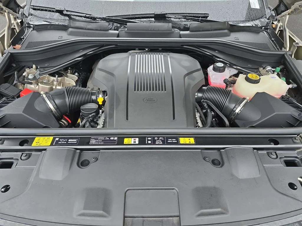 2025 Land Rover Range Rover SE - Photo 33