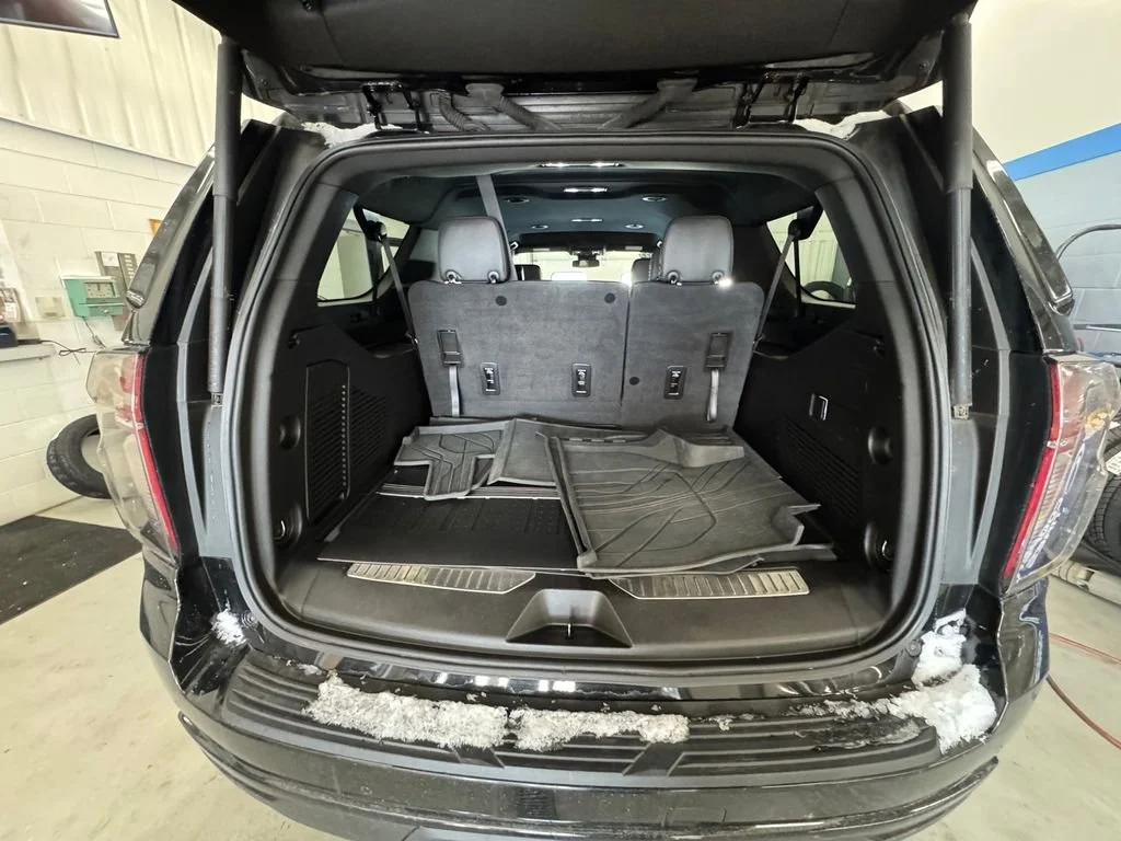 2023 Chevrolet Suburban Z71 - Photo 16