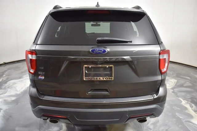 Used 2019 Gray Ford XLT image 6
