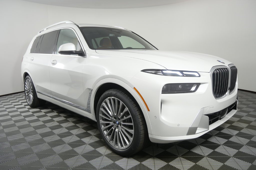 New 2027 Mineral White Metallic BMW xDrive40i image 2