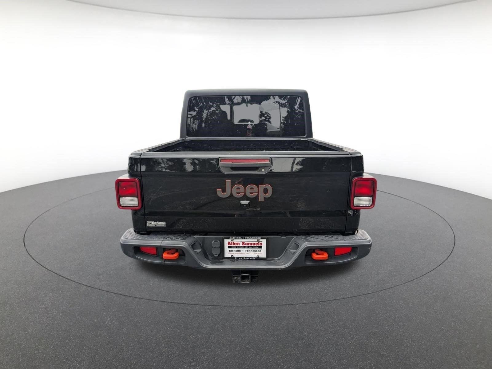 Used 2022 Black Clearcoat Jeep Mojave image 6