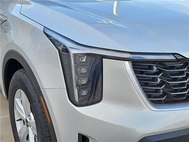 New 2026 Ivory Silver KIA LX Front-Wheel Drive image 6