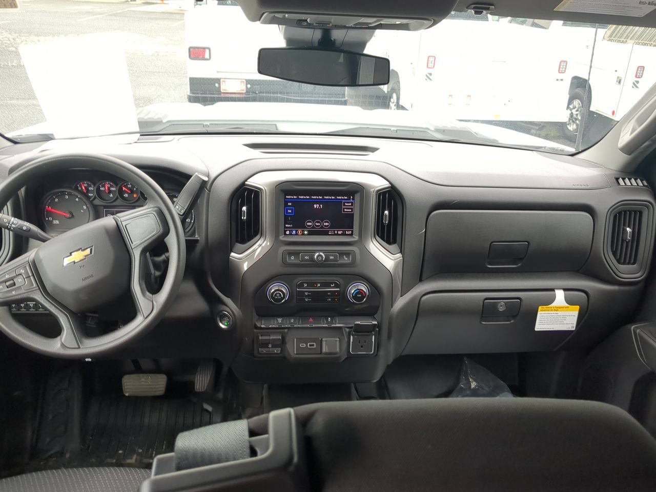 New 2025 Summit White Chevrolet Work Truck image 19