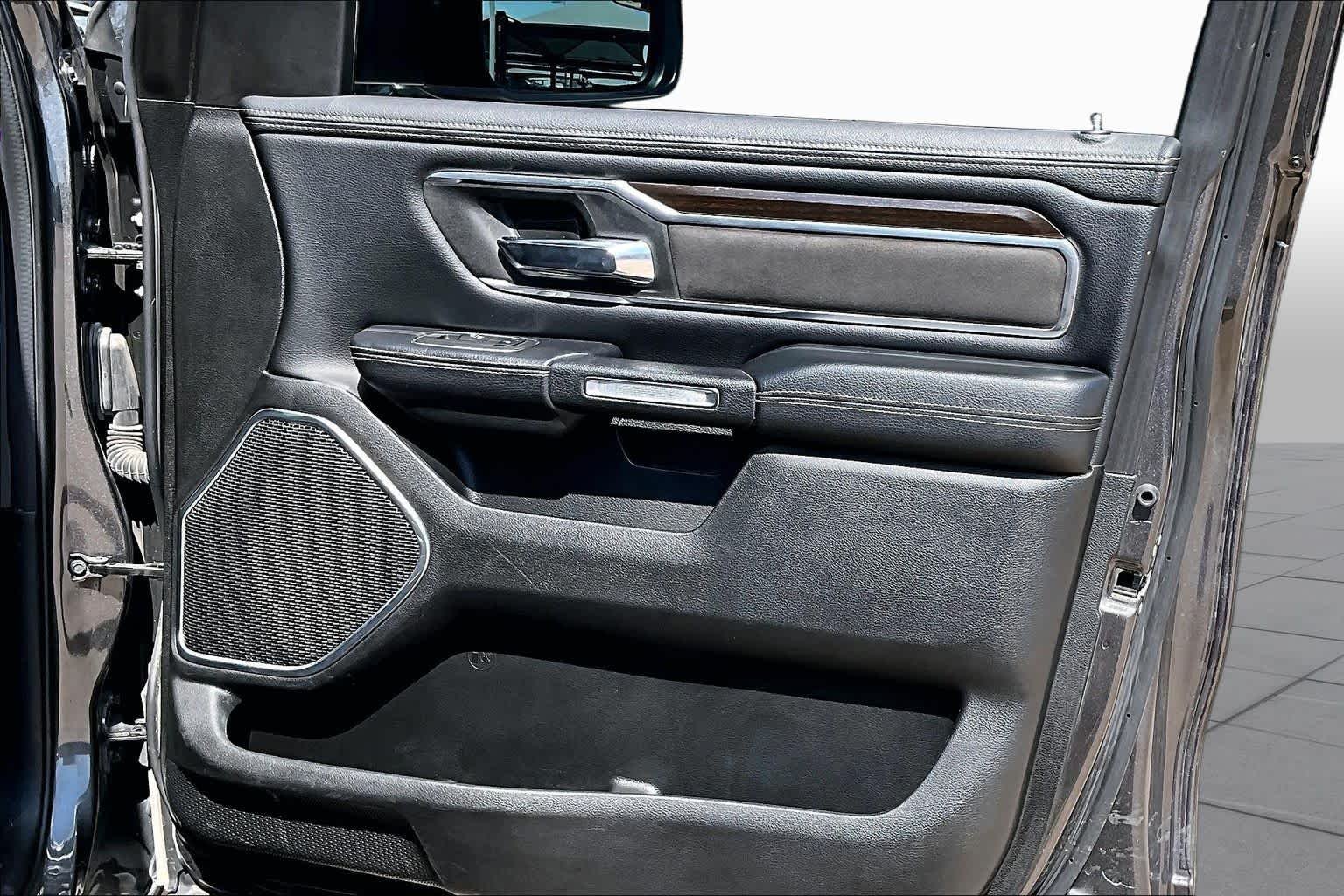Used 2022 Granite Crystal Metallic Clearcoat Ram Laramie image 20