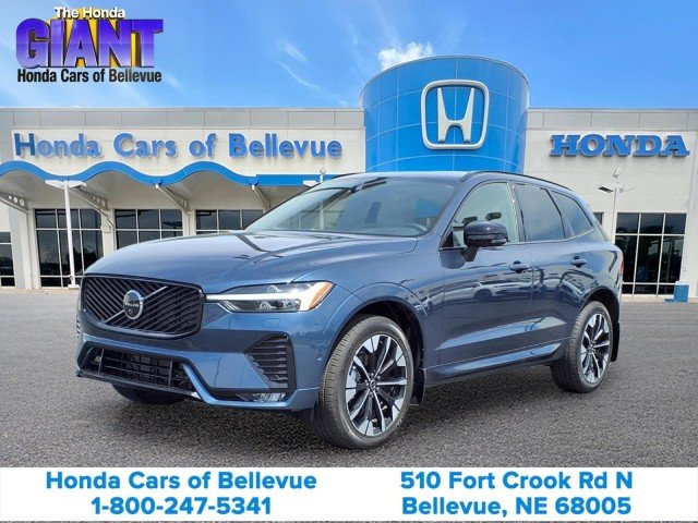 2026 Volvo XC60 B5 Plus Dark AWD's photo