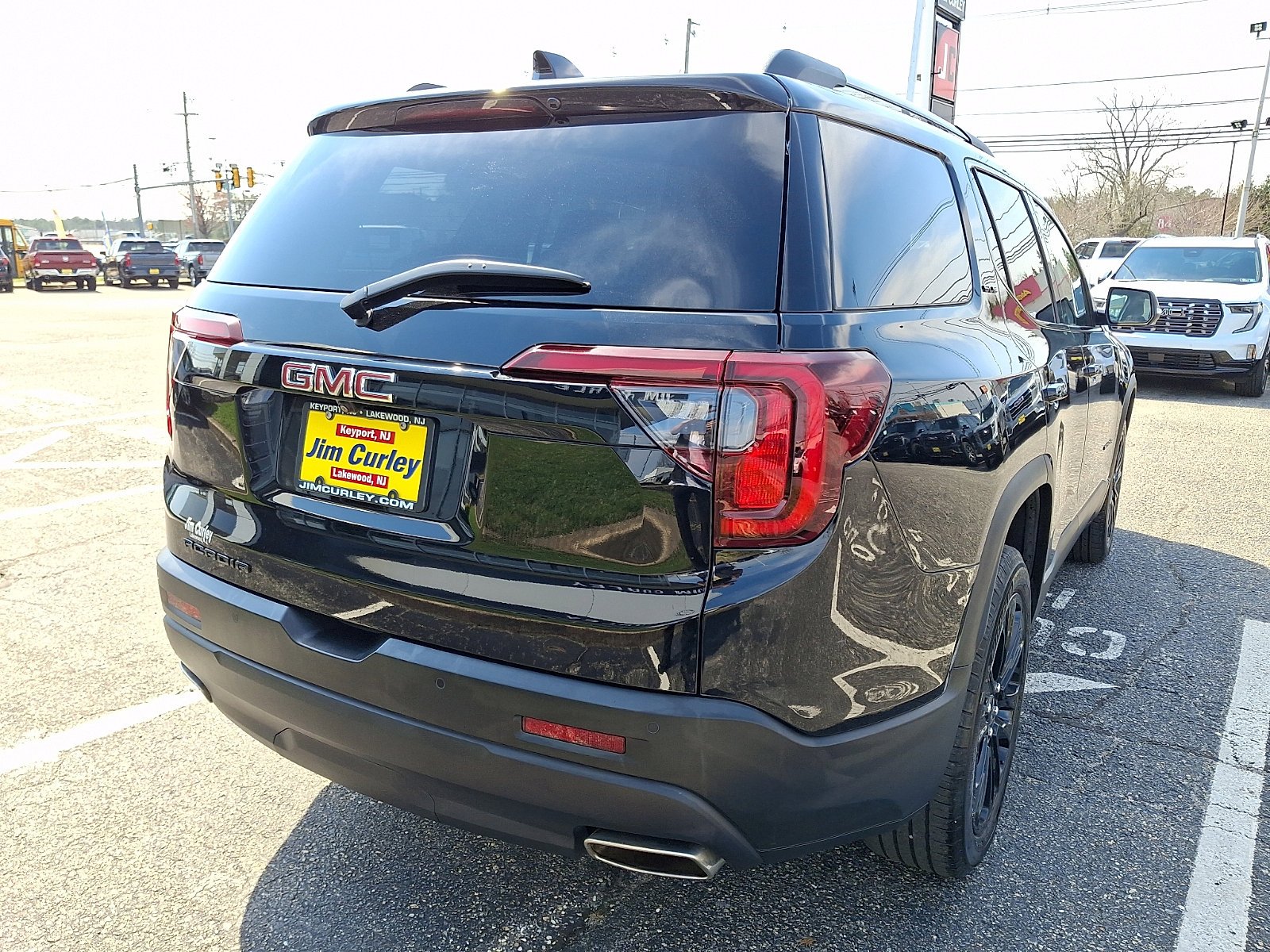 Used 2023 Ebony Twilight Metallic GMC SLE image 10