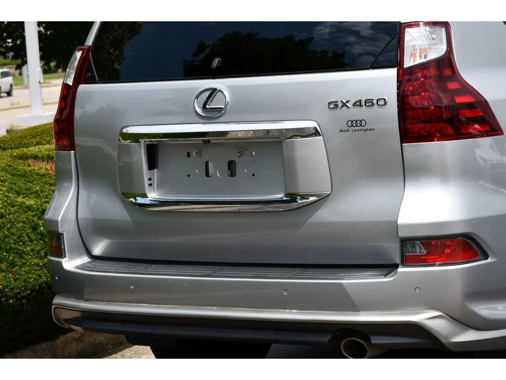 Used 2019 Silver Lining Metallic Lexus Premium image 27
