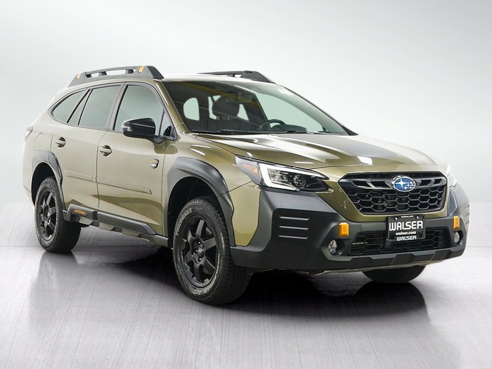 Used 2023 Autumn Green Metallic Subaru Wilderness image 7