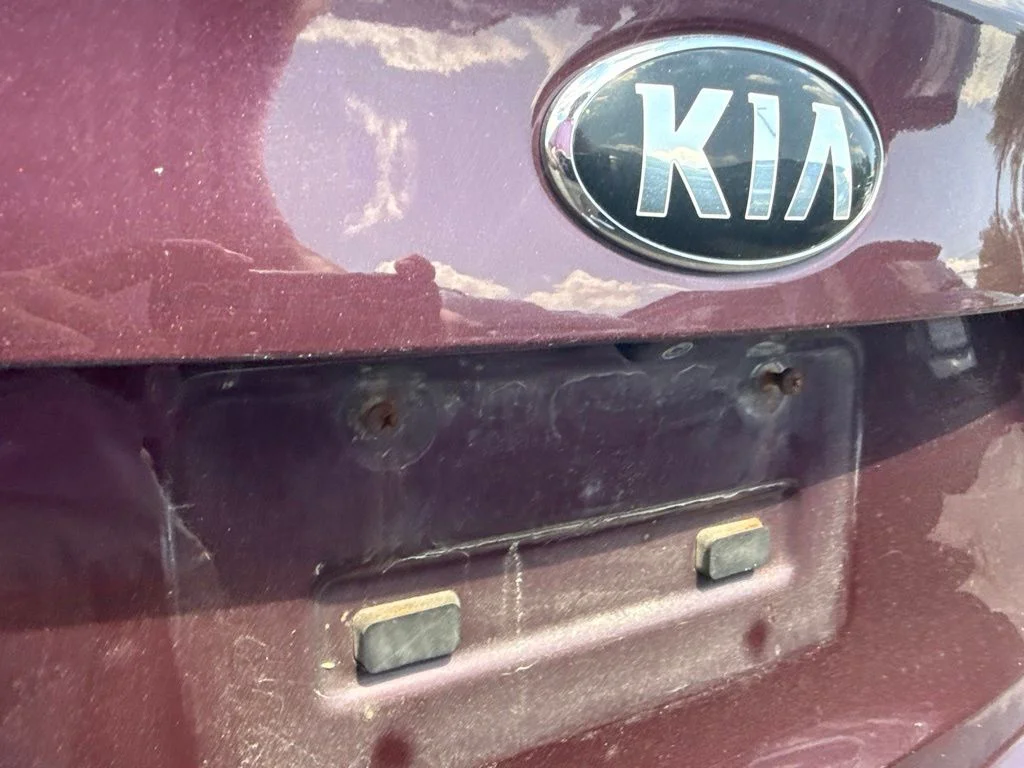 Used 2018 Red Kia LX image 19
